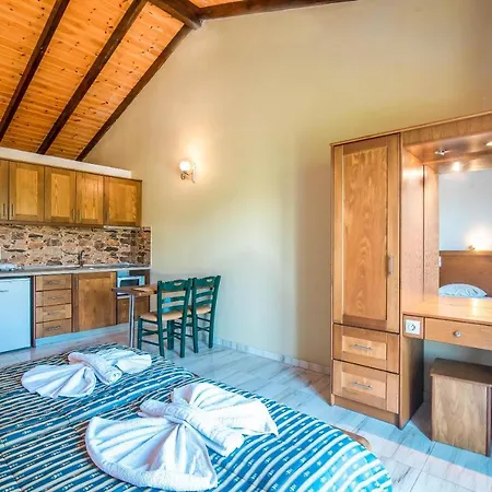 Mirage Arillas Type C17 公寓 *